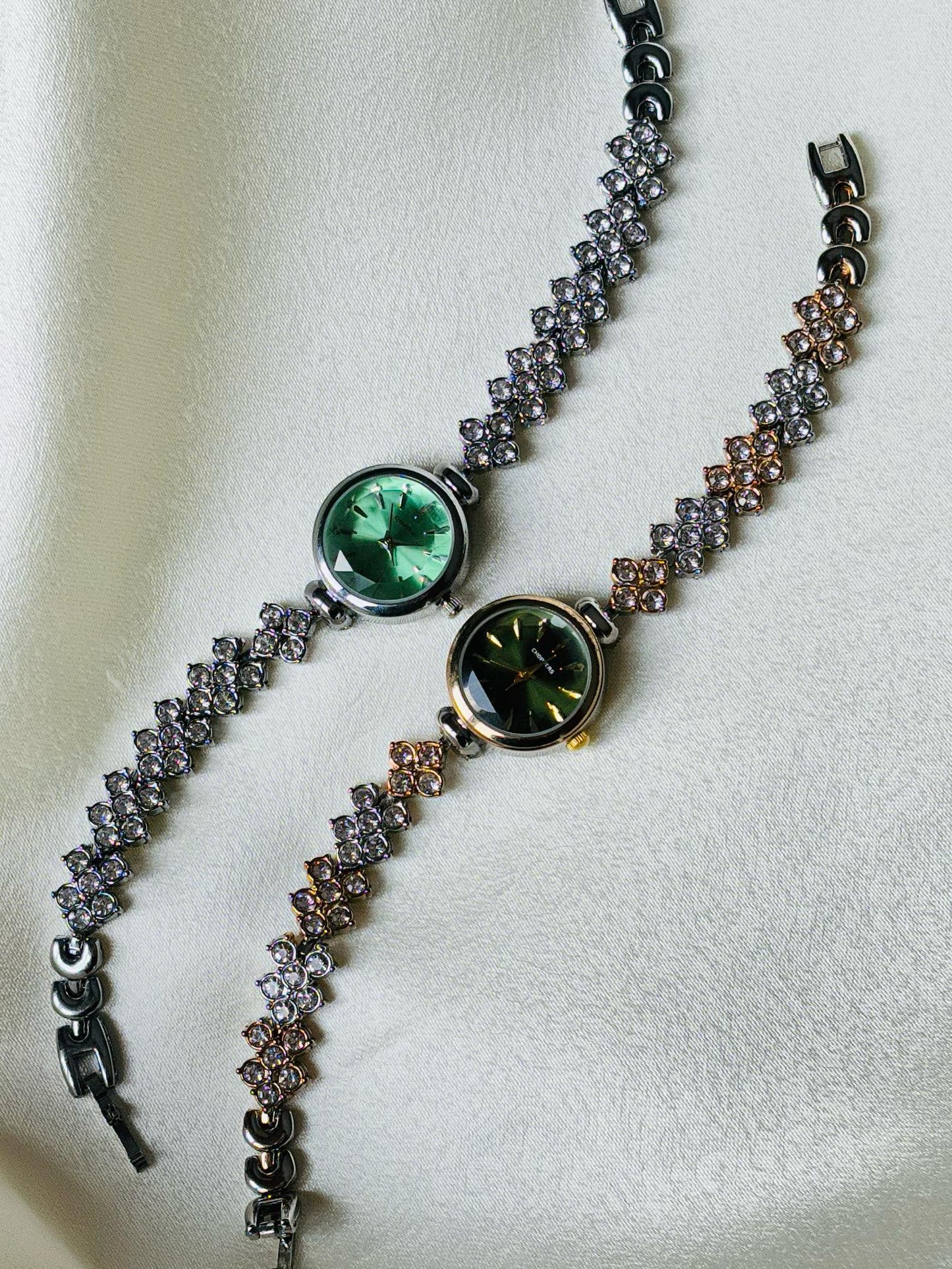 CHOPPERS Zarif,Şık, Taş Detaylı Minimal Kadın Kol Saati.