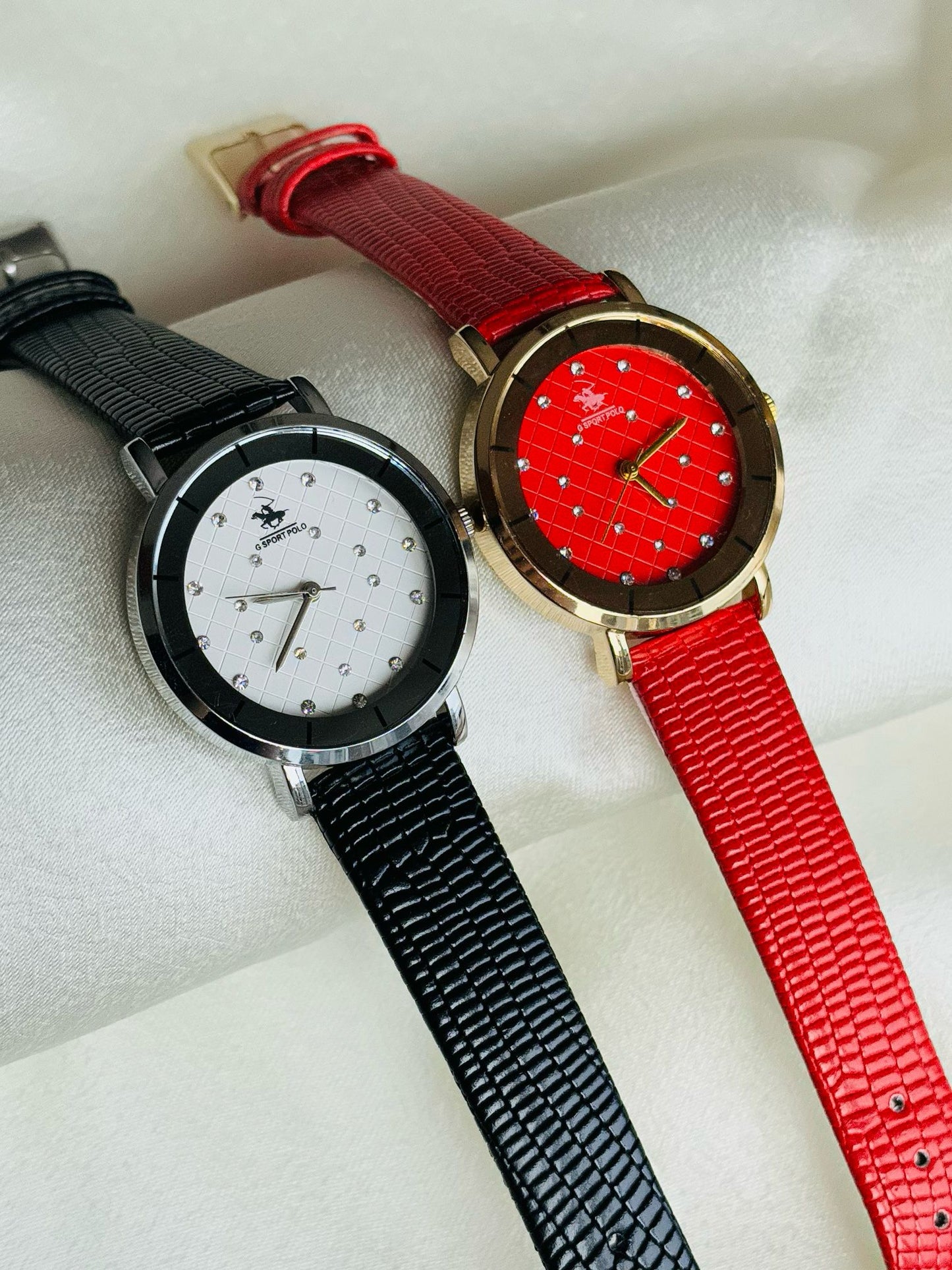 Taş Detaylı Kadran, Kroko Desen Kordon, Şık, Kadın Kol Saati