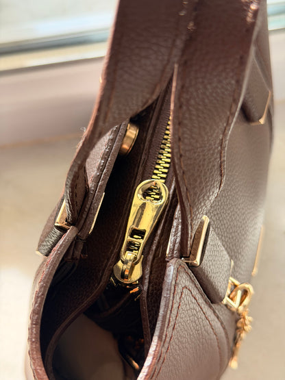 MİSHA ÇOK GÖZLÜ KADIN EL VE OMUZ ÇANTASI