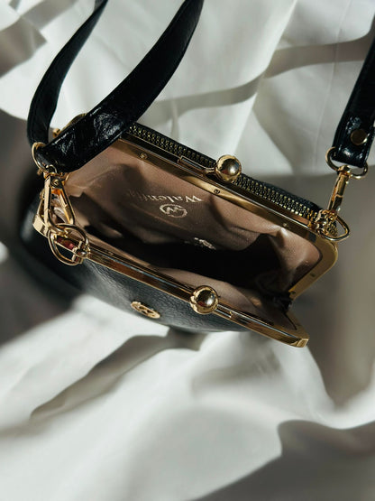 ESTELA ÖPÜCÜK KİLİTLİ ÇOK GÖZLÜ KADIN OMUZ ÇANTASI