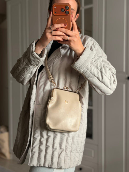 ESTELA ÖPÜCÜK KİLİTLİ ÇOK GÖZLÜ KADIN OMUZ ÇANTASI