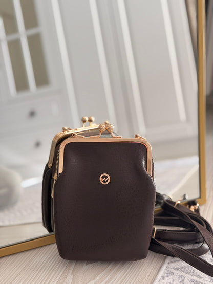 ESTELA ÖPÜCÜK KİLİTLİ ÇOK GÖZLÜ KADIN OMUZ ÇANTASI