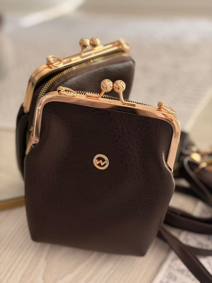 ESTELA ÖPÜCÜK KİLİTLİ ÇOK GÖZLÜ KADIN OMUZ ÇANTASI