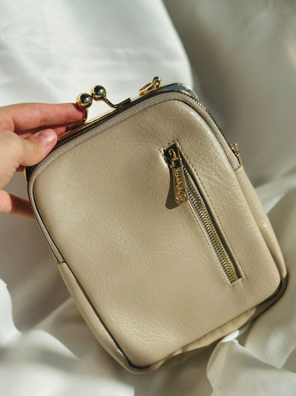 ESTELA ÖPÜCÜK KİLİTLİ ÇOK GÖZLÜ KADIN OMUZ ÇANTASI