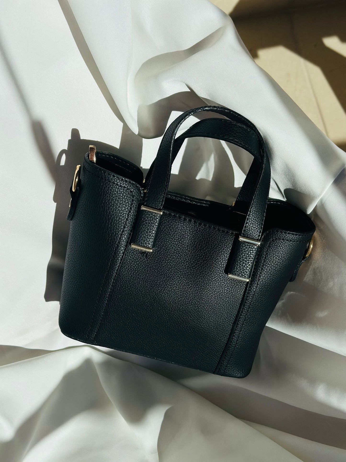 MİSHA ÇOK GÖZLÜ KADIN EL VE OMUZ ÇANTASI