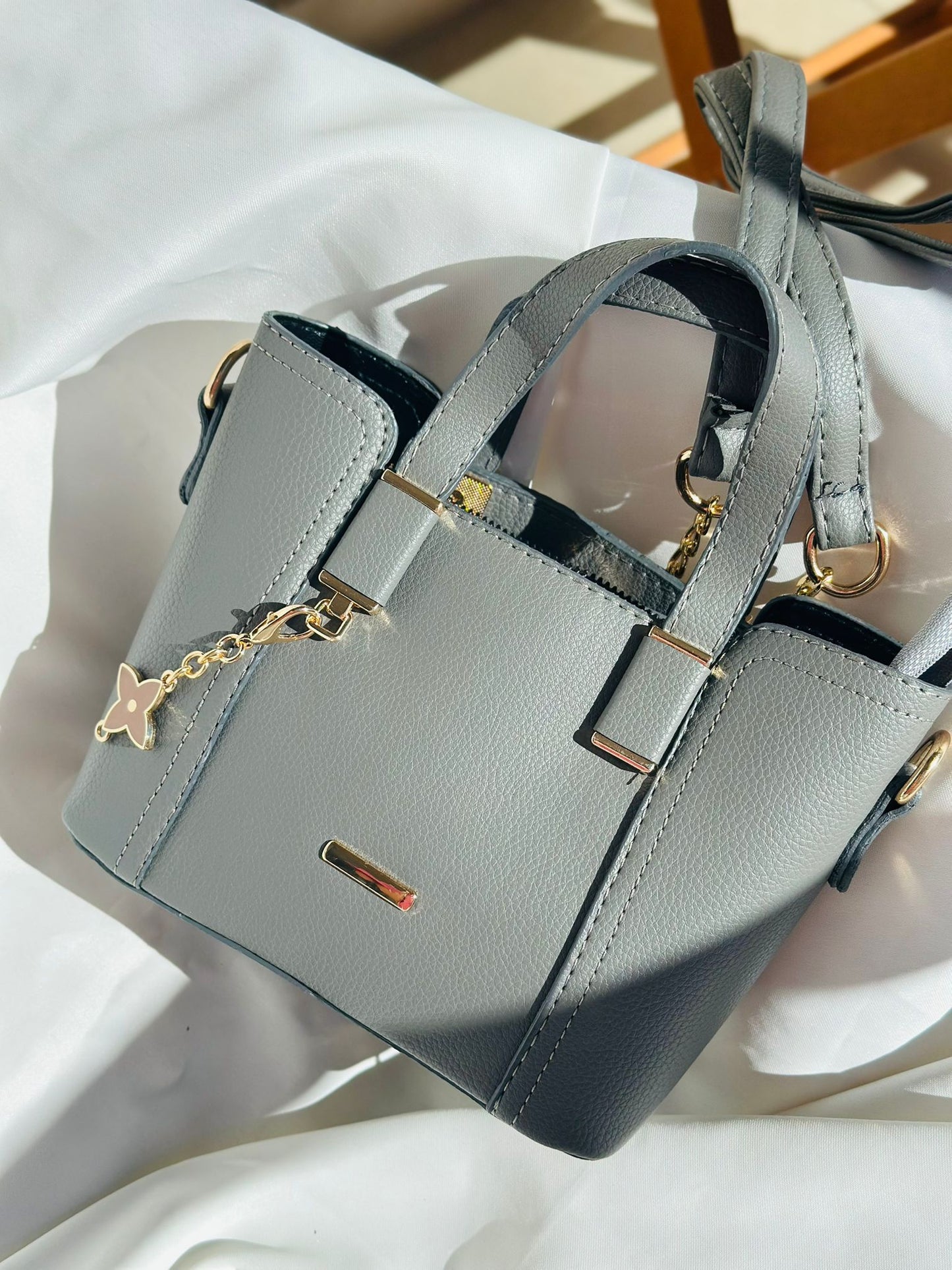 MİSHA ÇOK GÖZLÜ KADIN EL VE OMUZ ÇANTASI