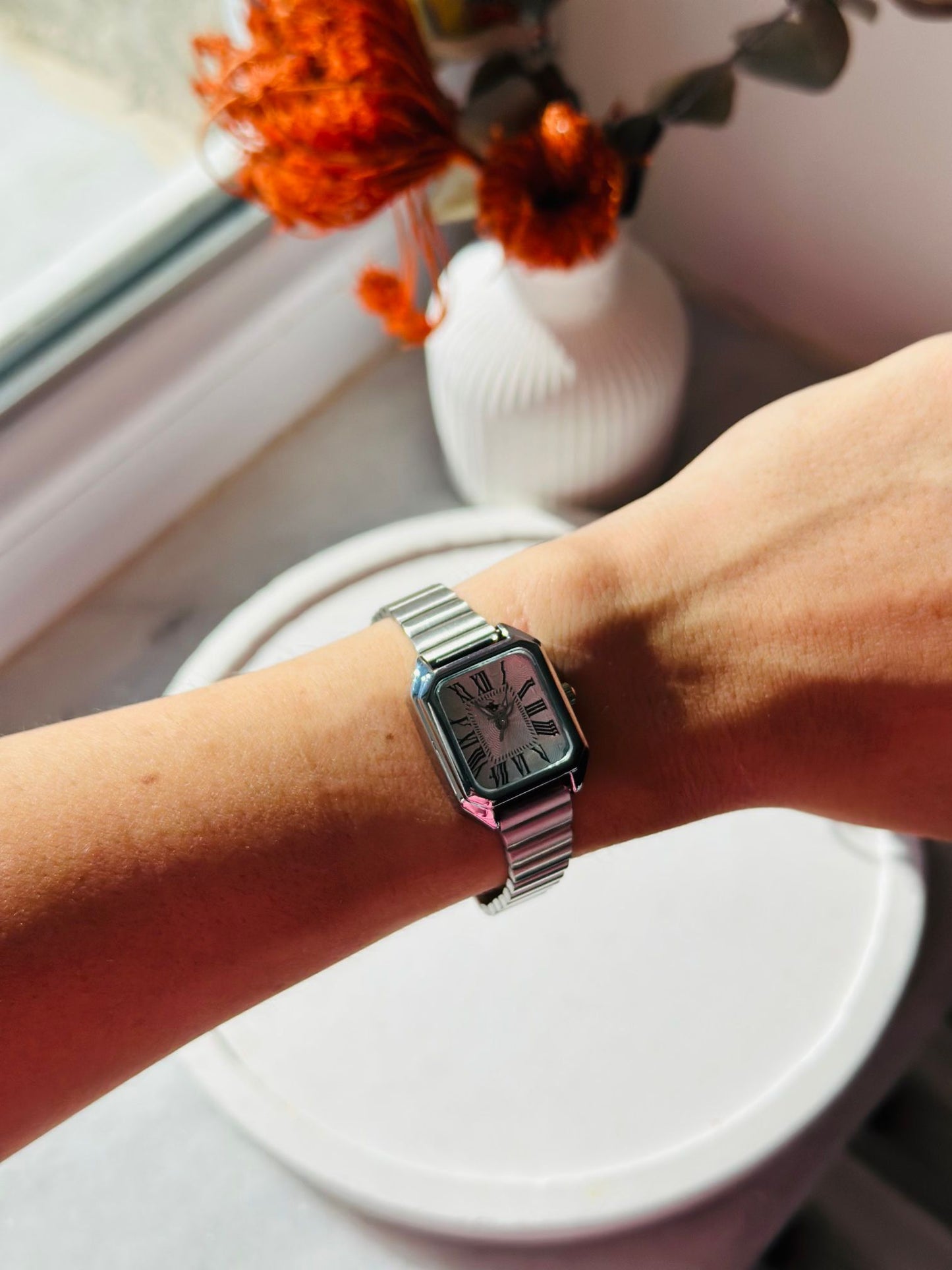 Nora Gümüş renk metal ray kordon, zarif, minimal, şık Kadın Kol Saati