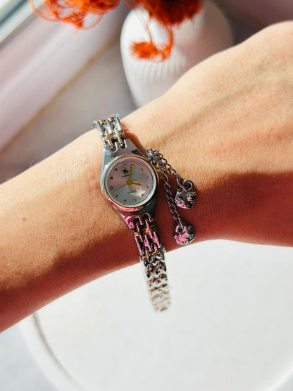 SOFİA yeni sezon, metal kordron, sallantılı helllo kity charmlı zarif, şık, minimal kadın kol saati