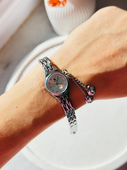 SOFİA yeni sezon, metal kordron, sallantılı helllo kity charmlı zarif, şık, minimal kadın kol saati