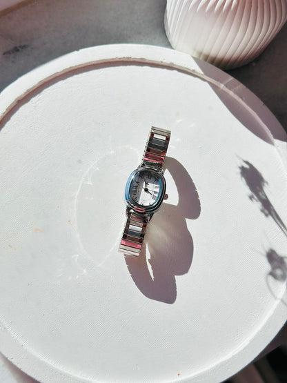 Sude metal yay kordon,zarif, şık, minimal kadın kol saati