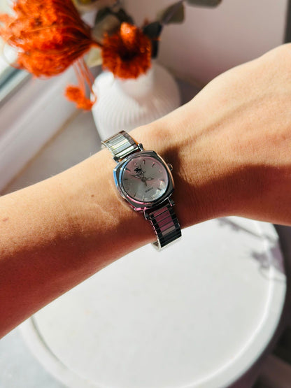 Vera metal yay kordon,zarif, şık, minimal kadın kol saati